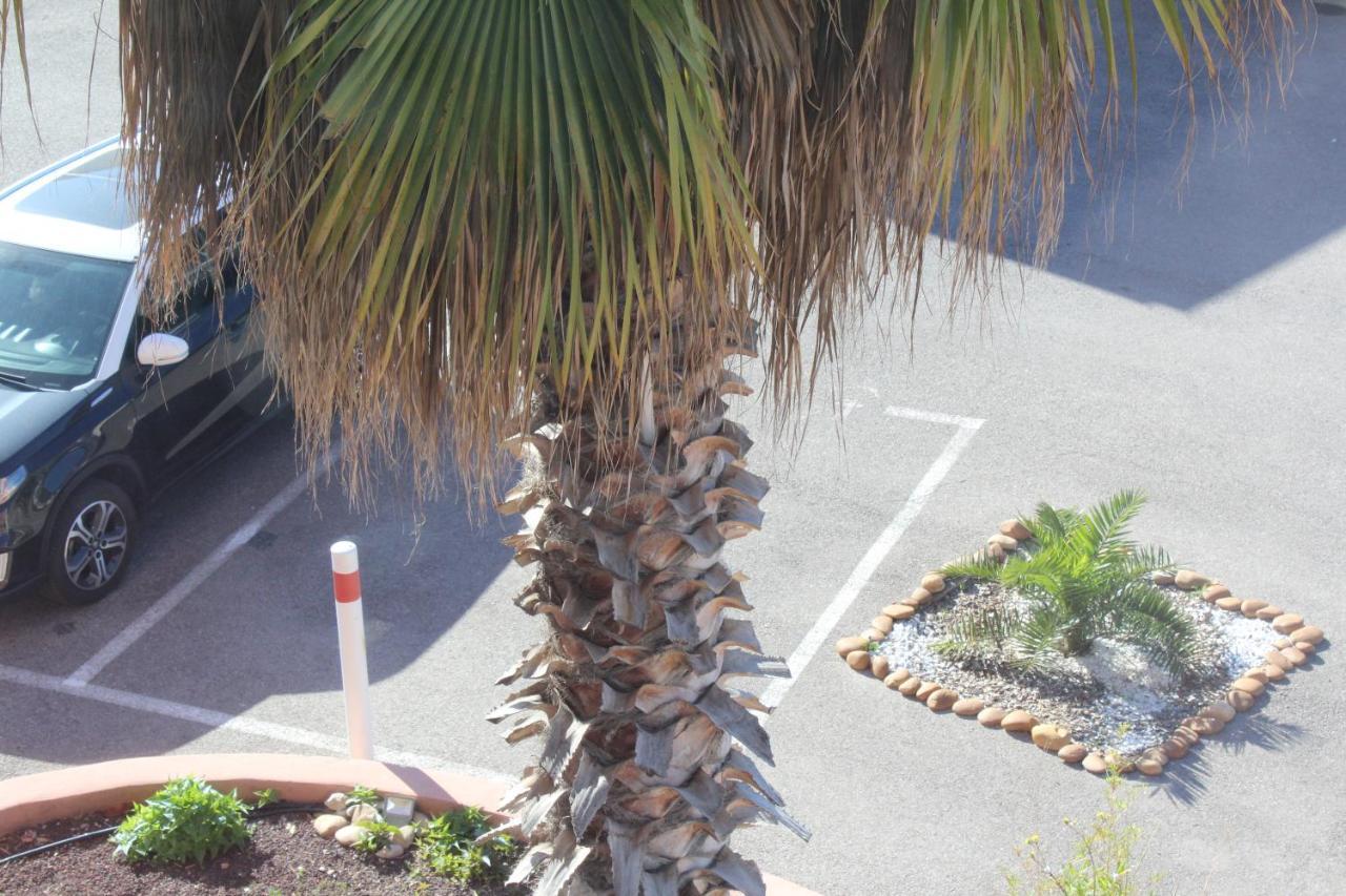 Hotel L'Hacienda Martigues Esterno foto