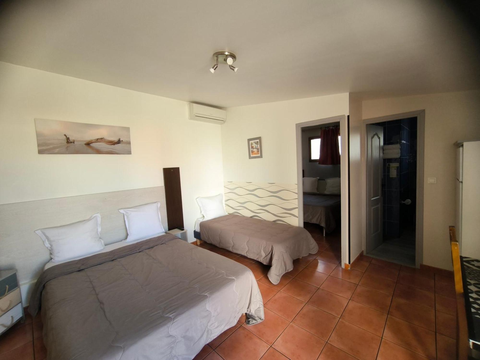 Hotel L'Hacienda Martigues Esterno foto