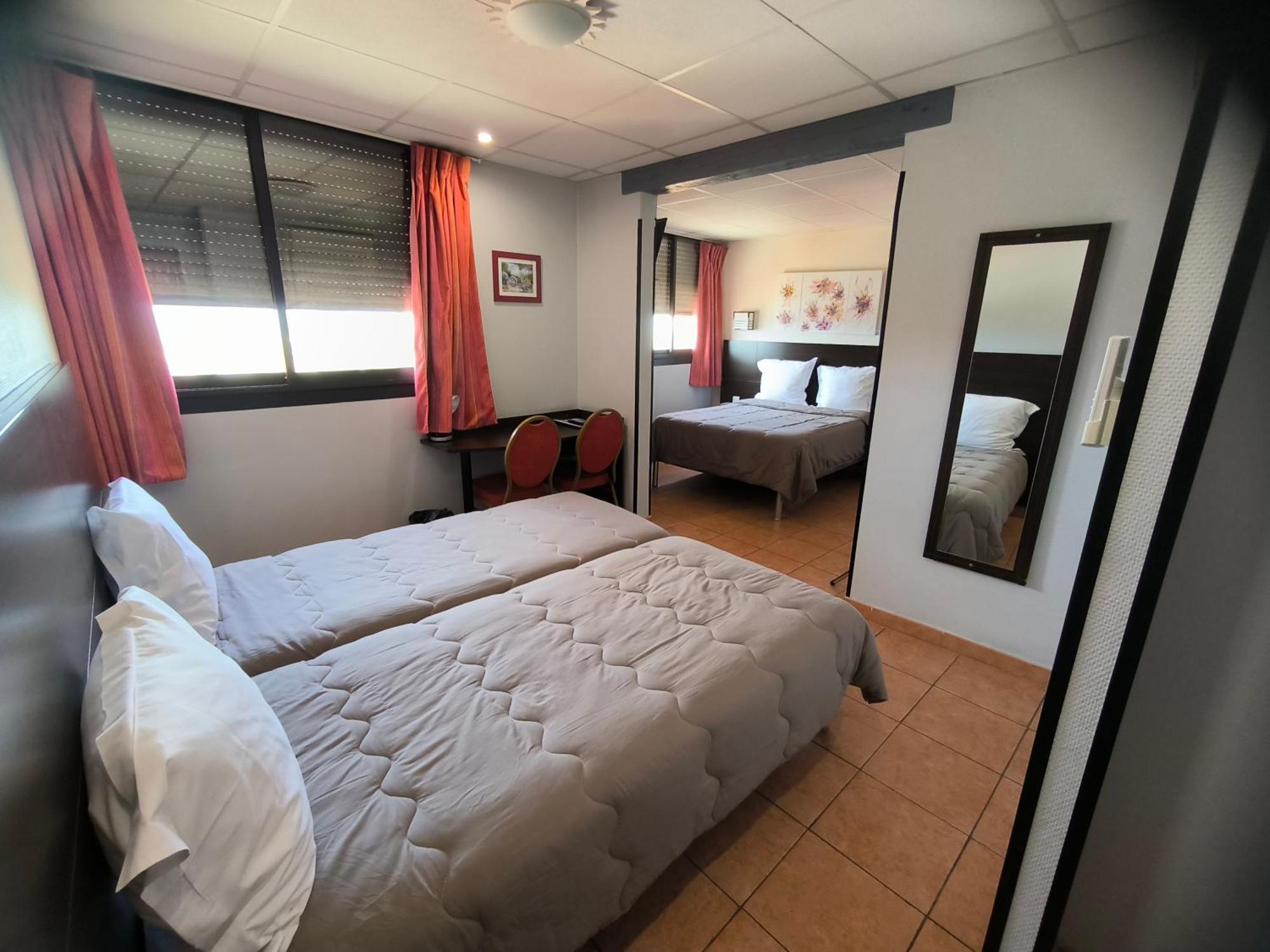 Hotel L'Hacienda Martigues Esterno foto