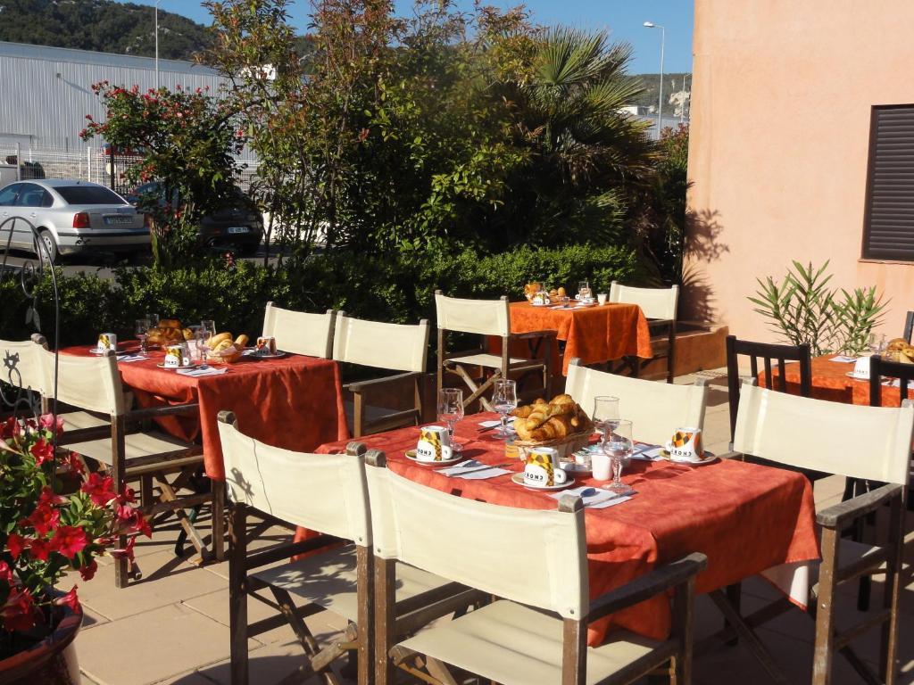 Hotel L'Hacienda Martigues Esterno foto