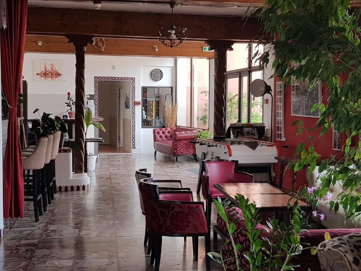 Hotel L'Hacienda Martigues Esterno foto