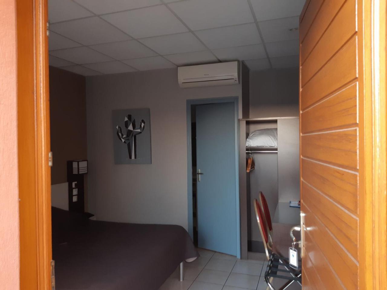 Hotel L'Hacienda Martigues Esterno foto