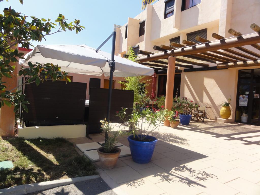 Hotel L'Hacienda Martigues Esterno foto